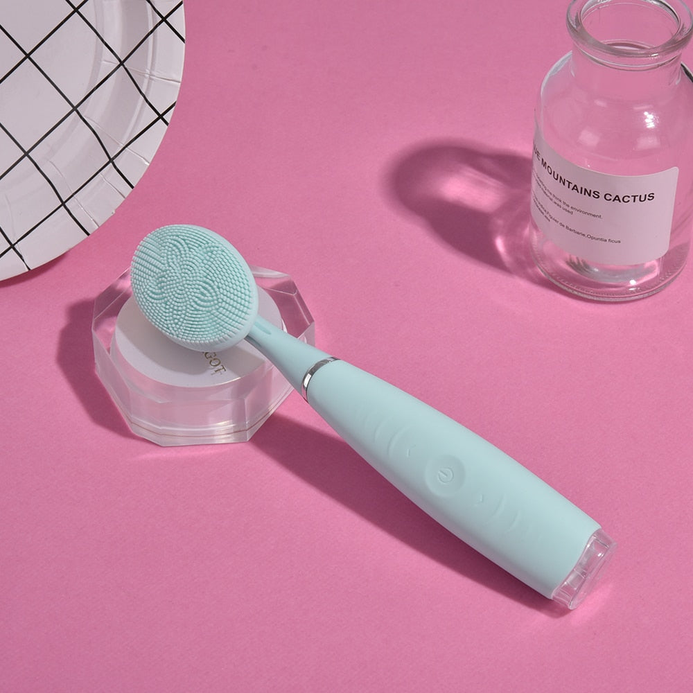 Hand-held Electric Facial Cleansing Brush